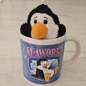 Vintage Seaworld Penguin Mug with Plush Toy